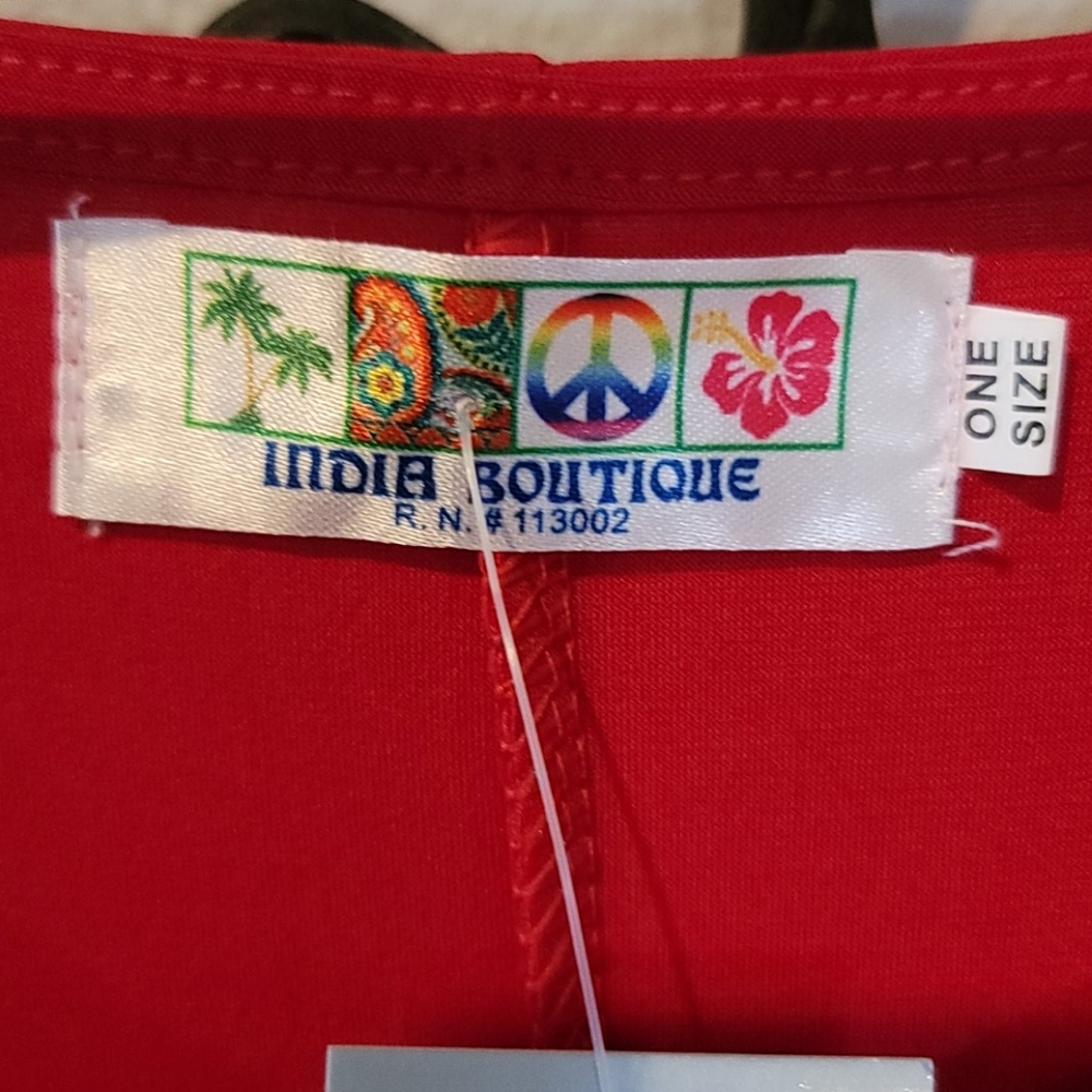 Red dress open sleeves